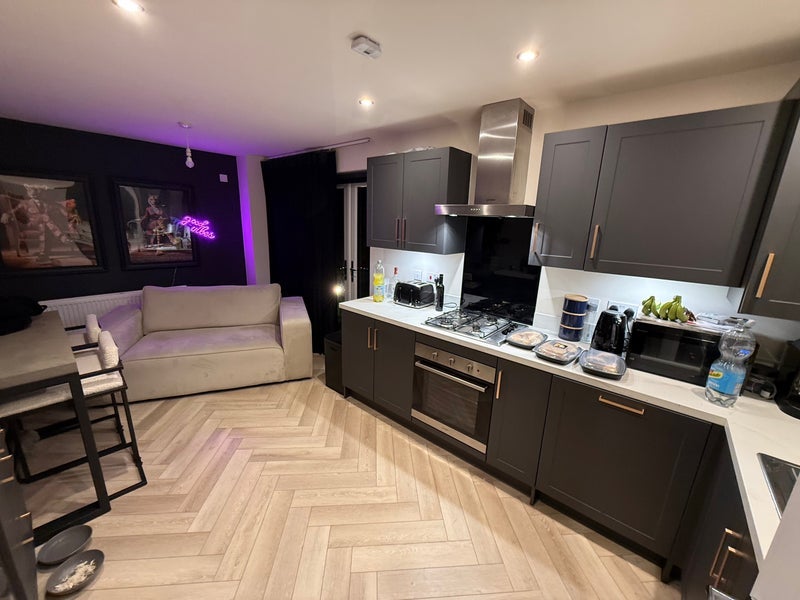 Room Hornbeam Gardens in Kirklees