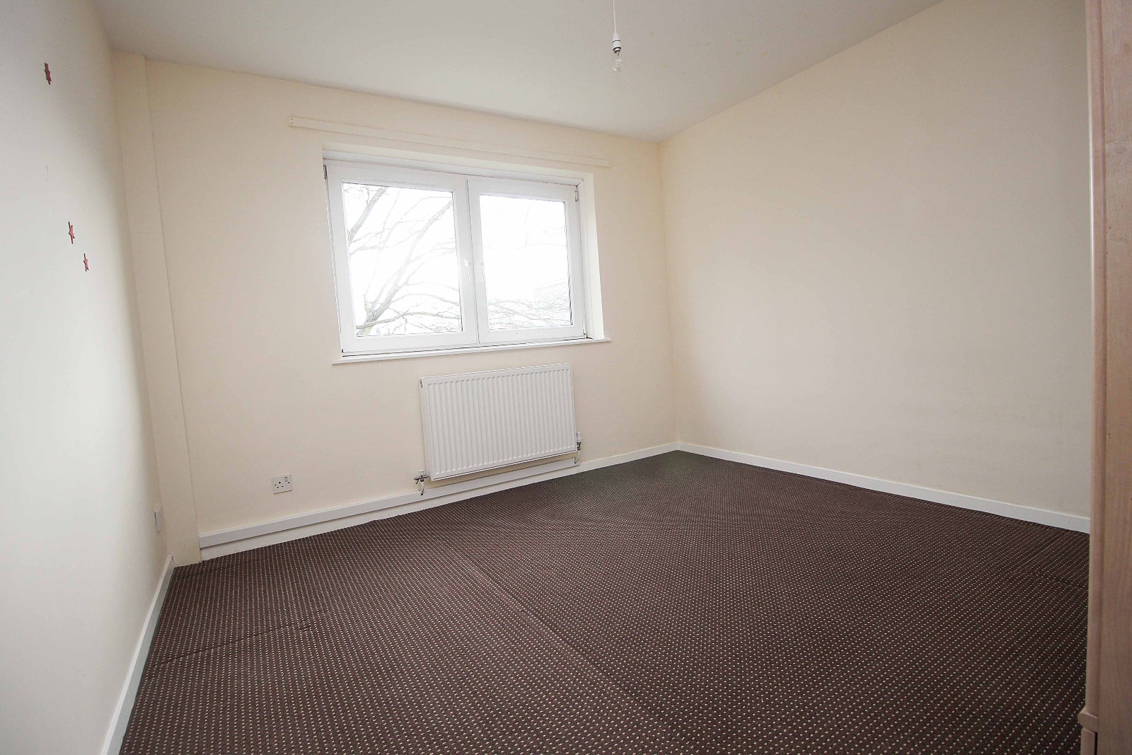 Flat Heenan Close in Greater London