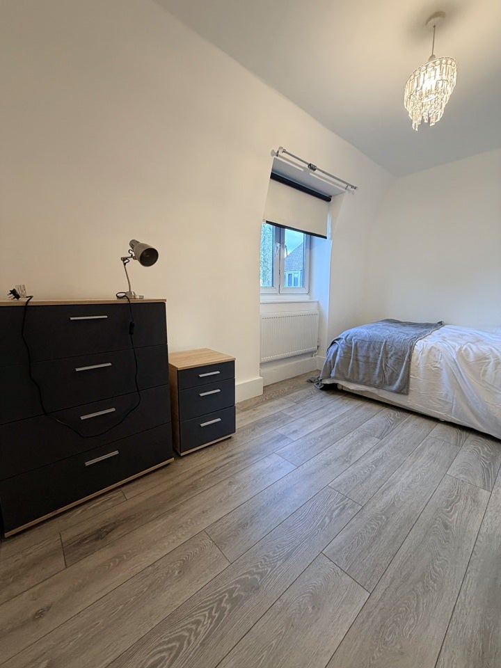 Room Union Road in Greater London