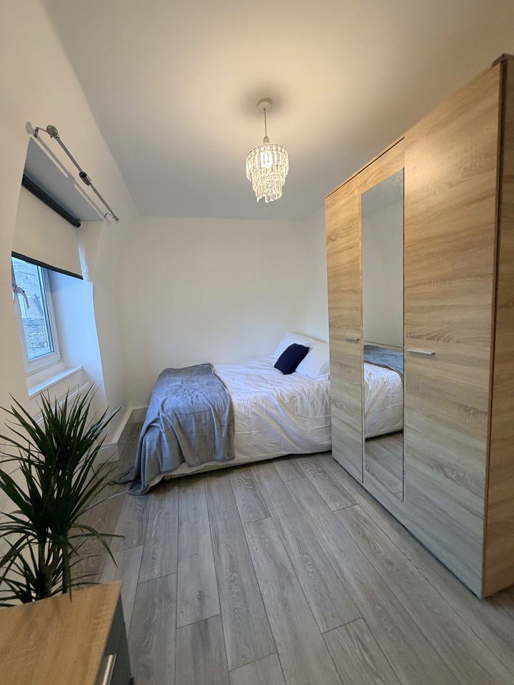 Room Union Road in Greater London