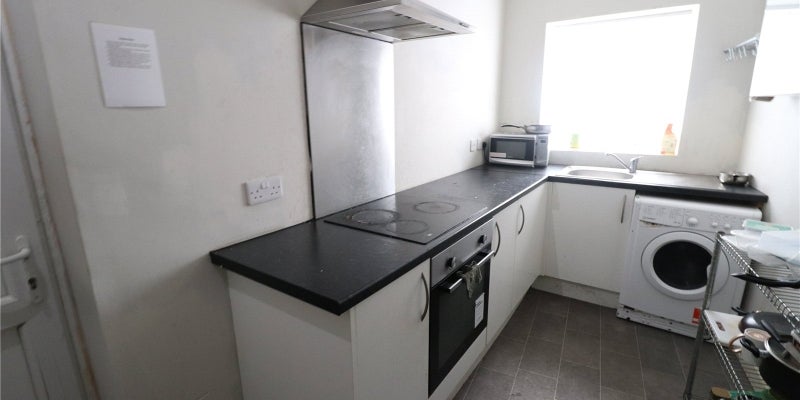 Room Rawcliffe Road in Liverpool