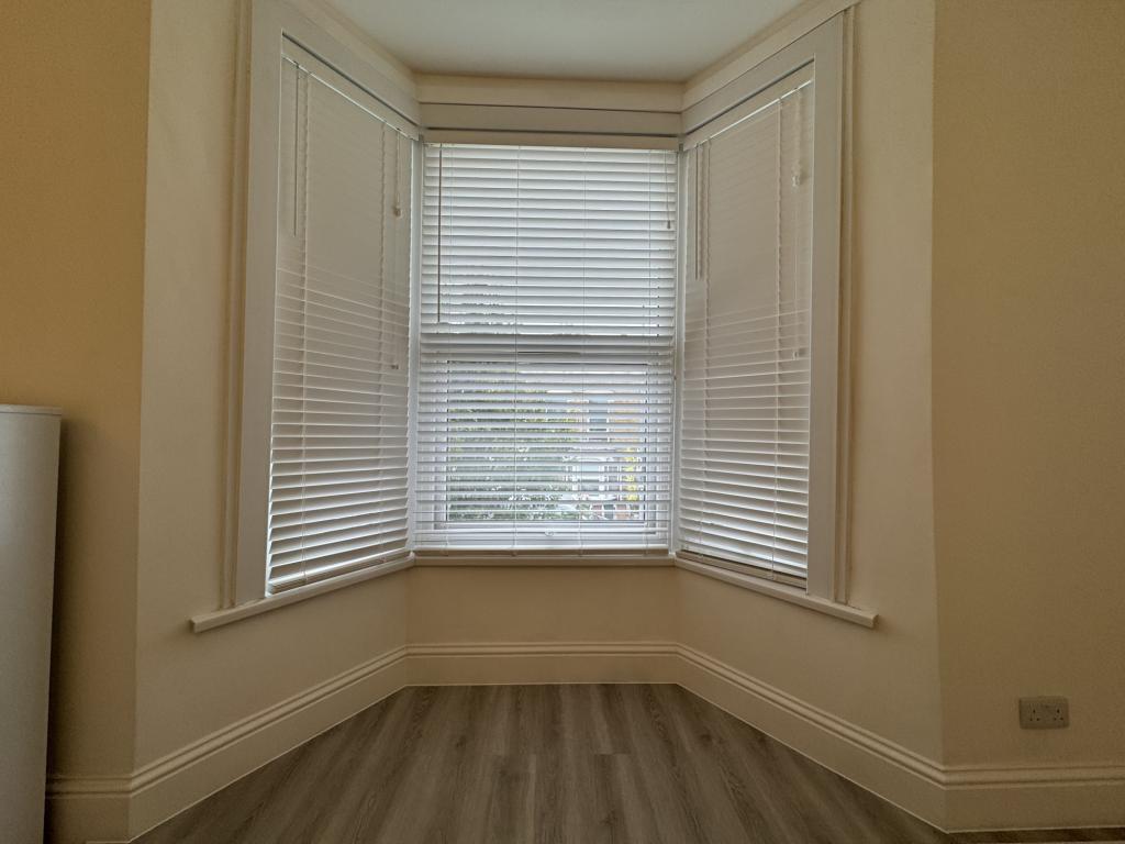 Flat High Road Leytonstone in Greater London