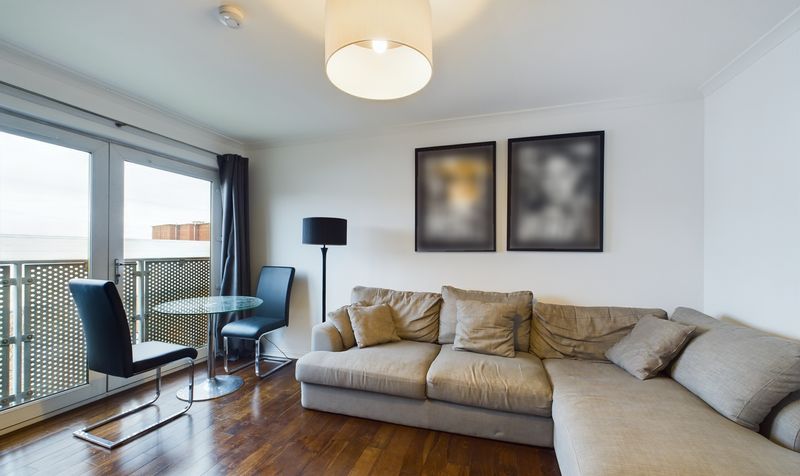 Flat Dawson Road in Glasgow