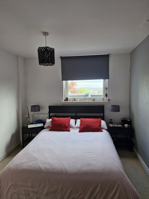 Room East Pilton Farm Crescent in City of Edinburgh