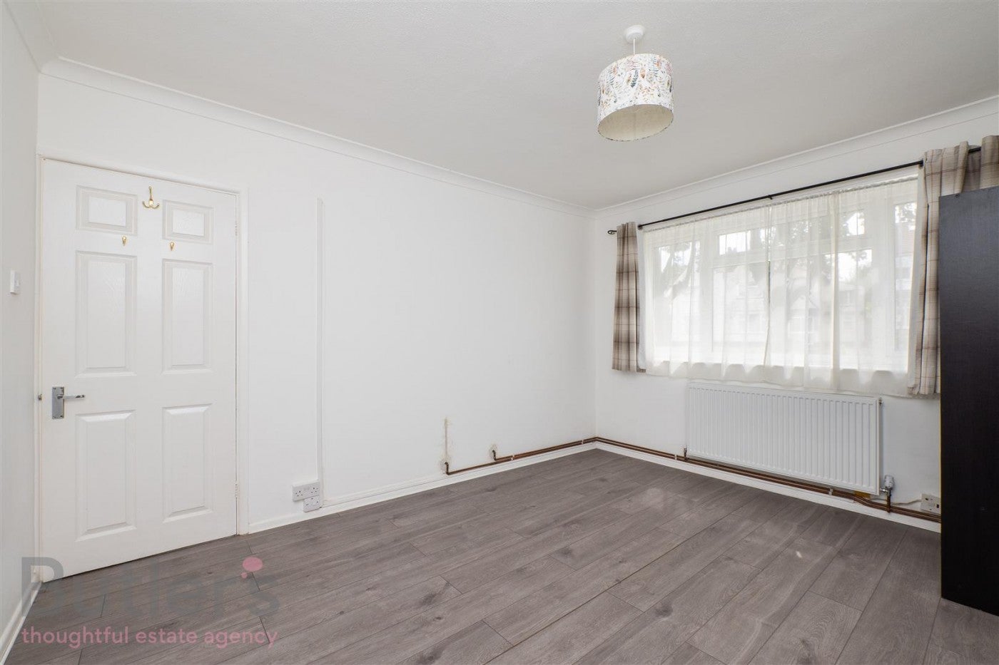 Flat Carshalton Road in Greater London
