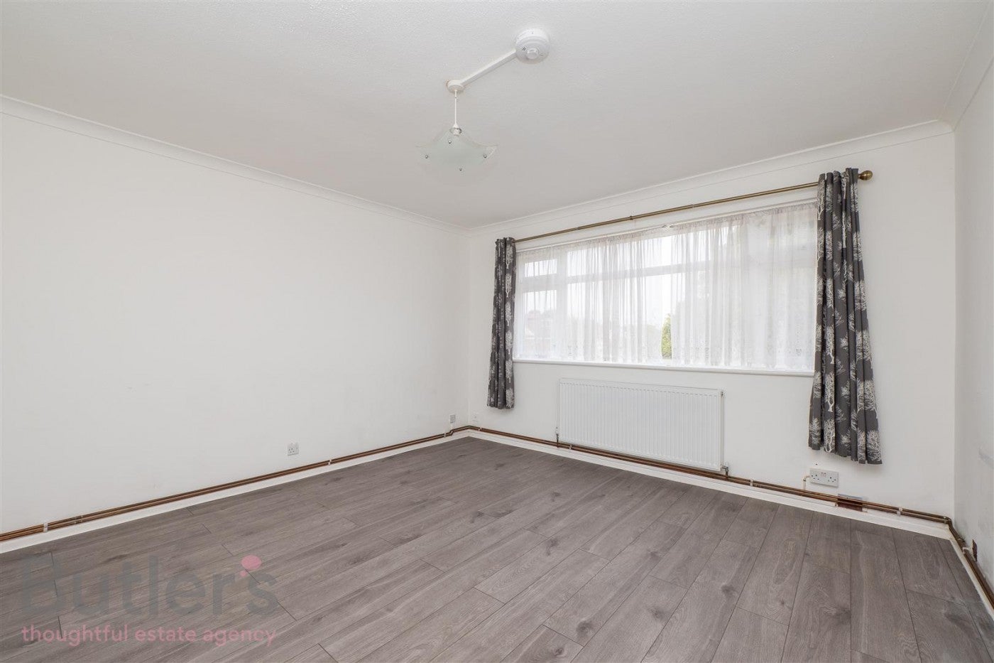 Flat Carshalton Road in Greater London
