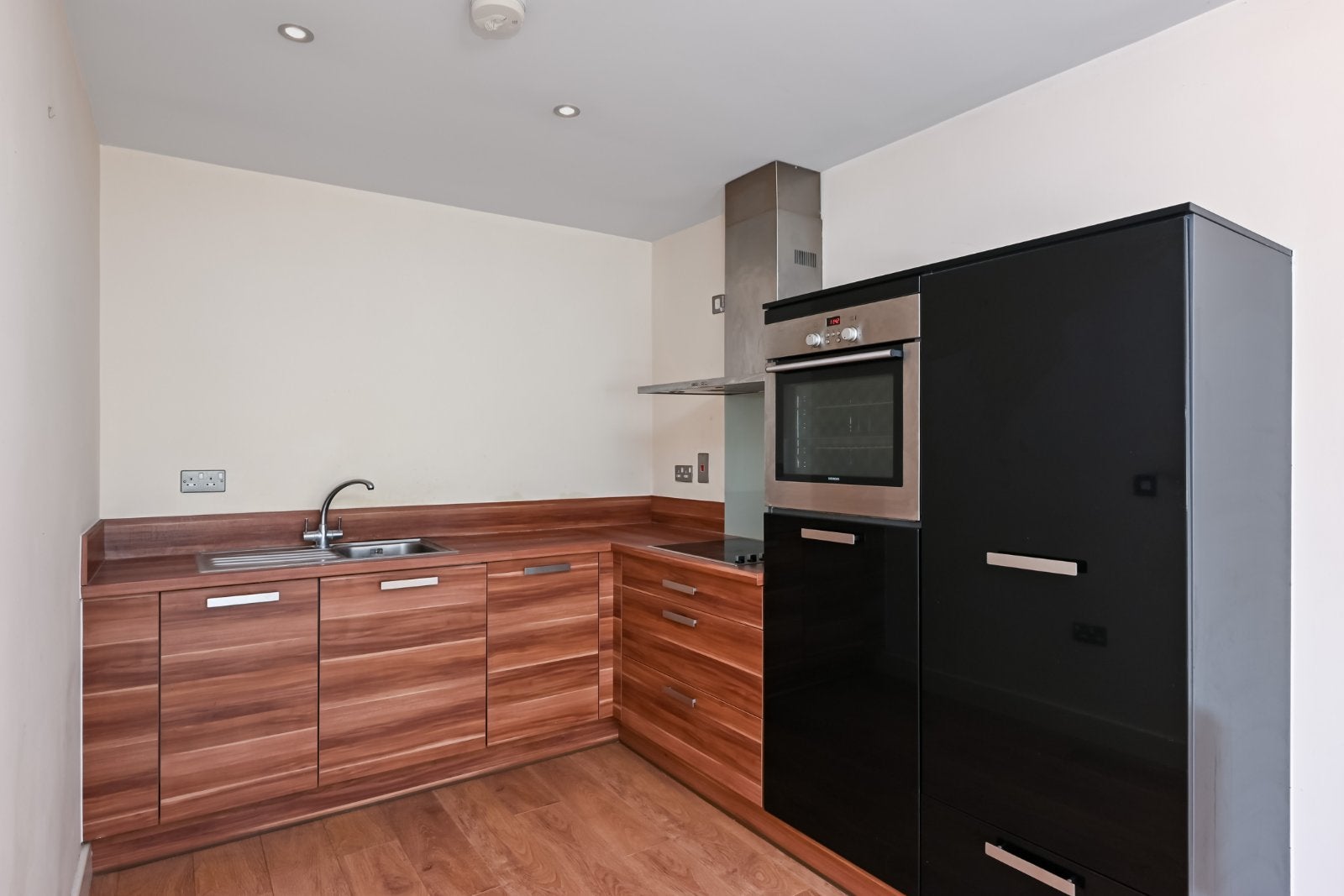 Flat Birch Close in Huntington