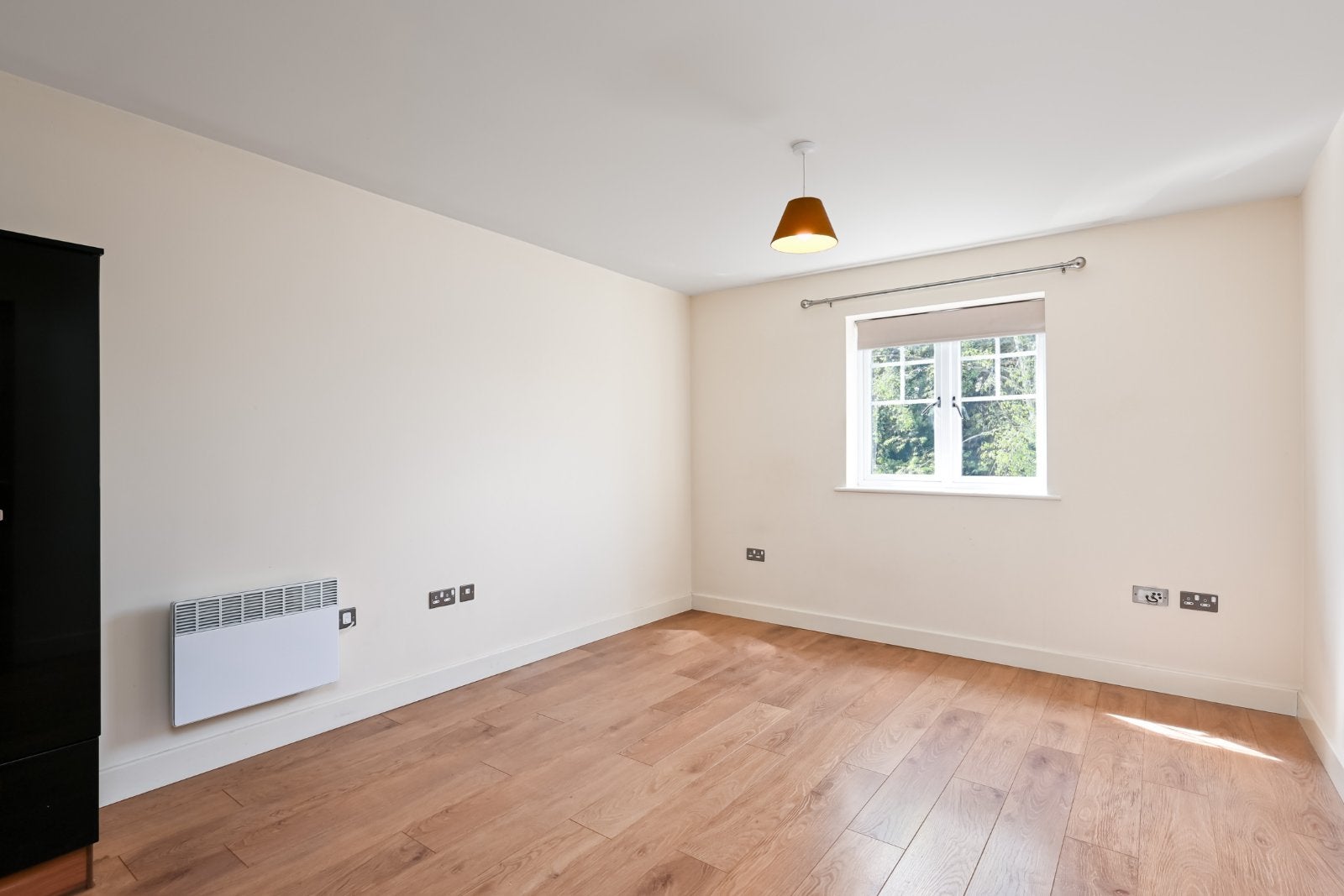 Flat Birch Close in Huntington