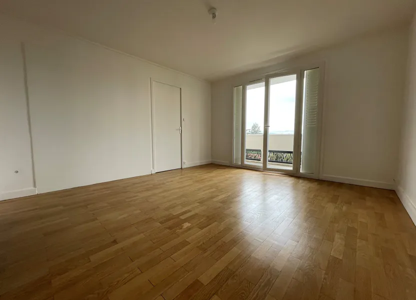 Flat Rue Pasteur in Caluire-et-Cuire