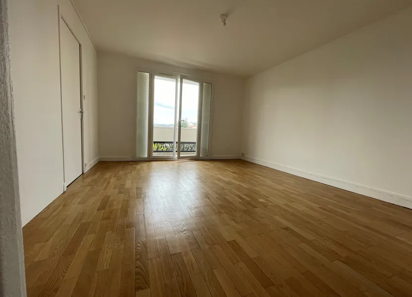 Flat Rue Pasteur in Caluire-et-Cuire