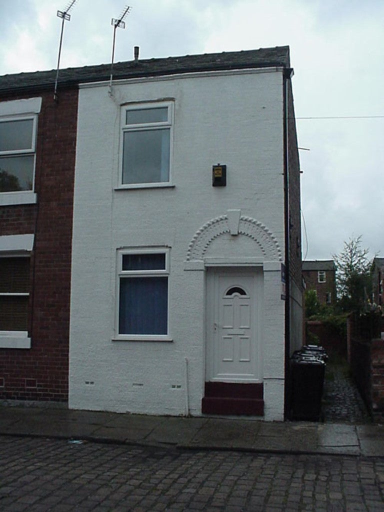 House Baxter Road in Trafford