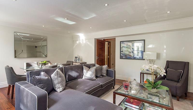 Flat Kensington Gardens Square in City of Westminster