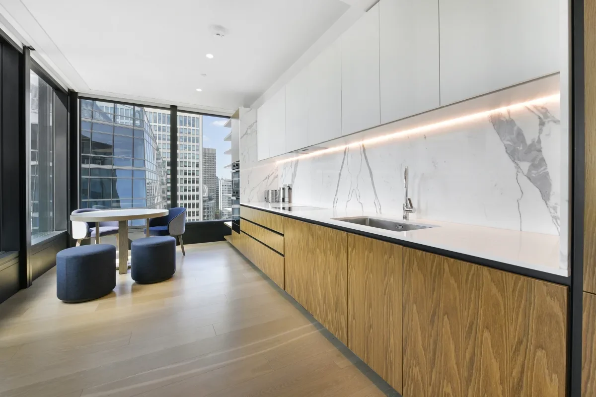 Flat Spenser Street in City of Westminster