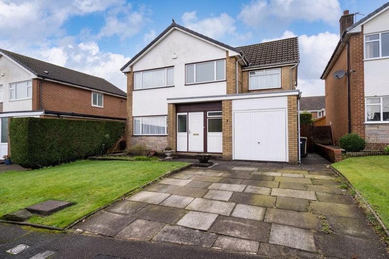 House Caithness Drive in Bolton