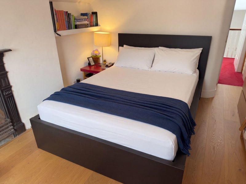 Room Ravenslea Road in Greater London