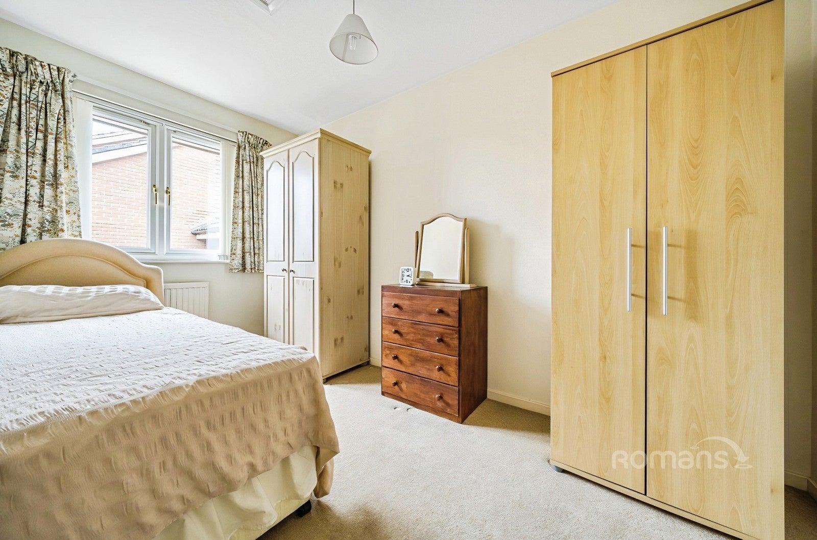 House Flaxfield Court in Basingstoke and Deane