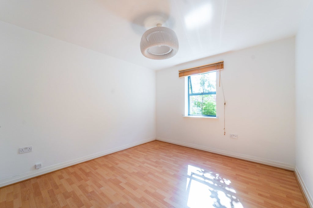 Flat Tottenham Lane in Greater London