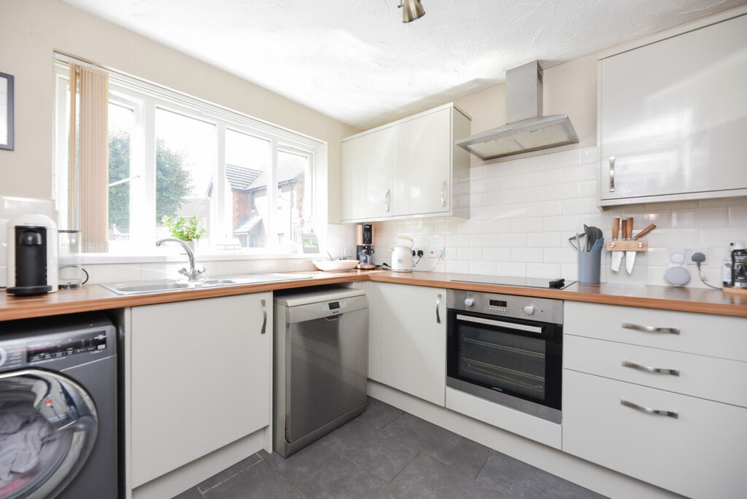 House Burton Way in Huntingdonshire