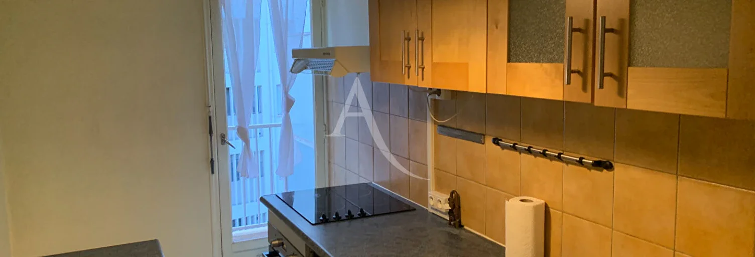 Flat Rue Jean Canavese in Nice