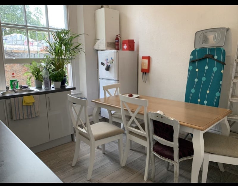 Room Regent Square in Greater London