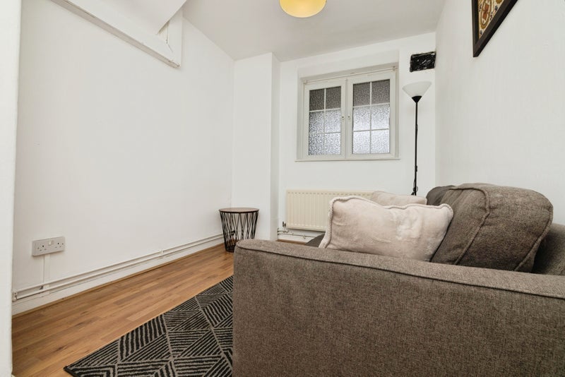 Room Loughborough Road in Greater London