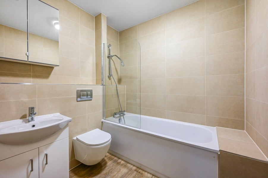 Flat London Road in Surrey Heath