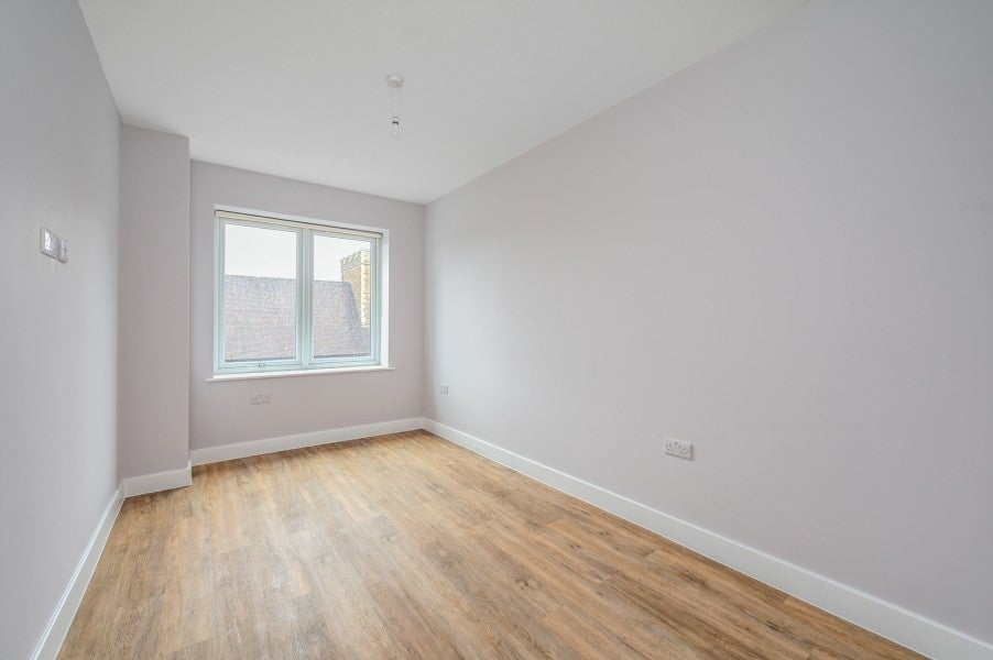 Flat London Road in Surrey Heath