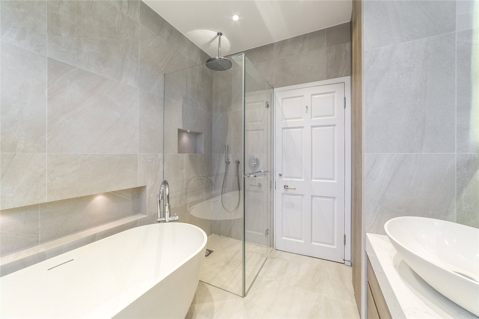 House New End in Greater London