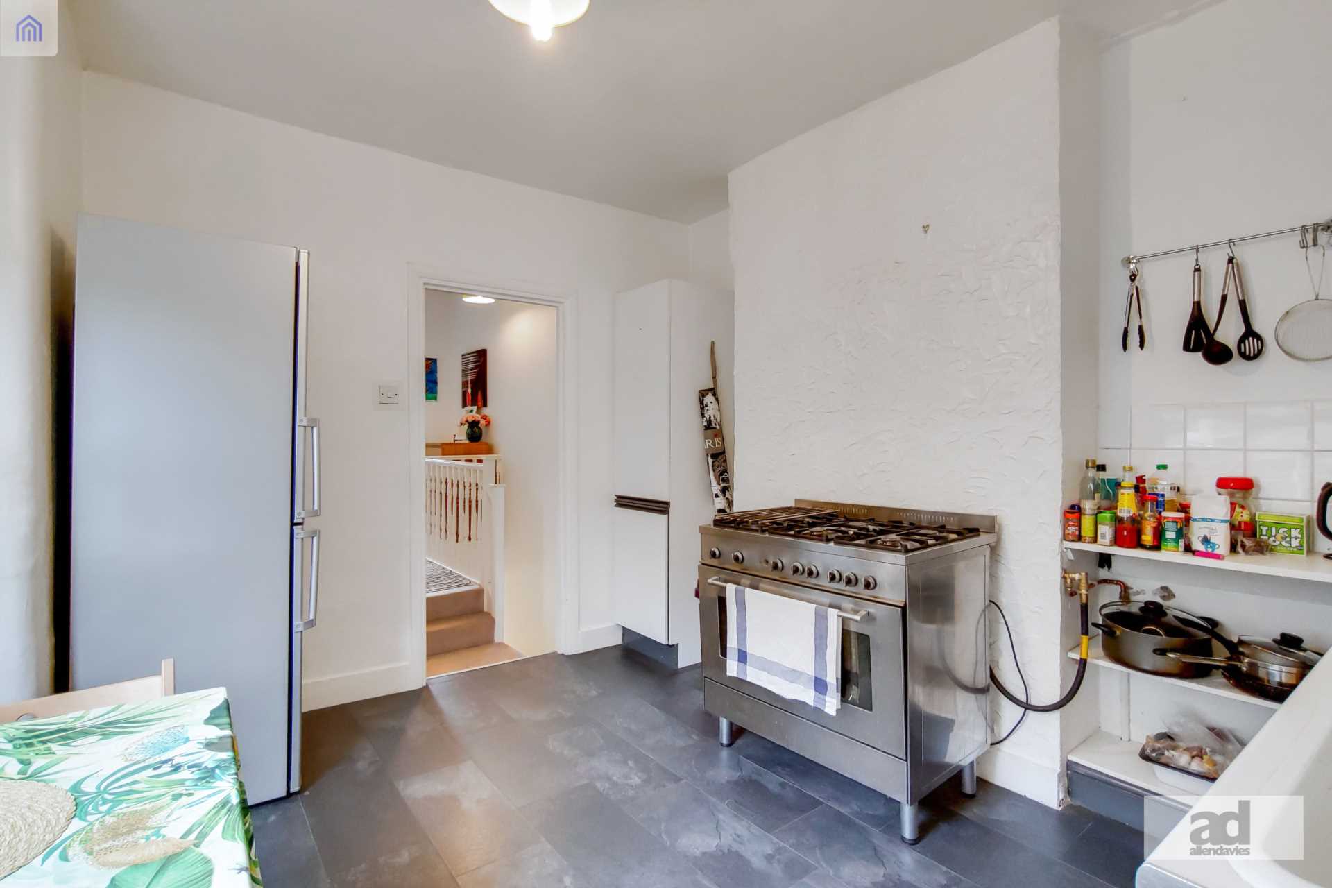 Flat Francis Road in Greater London