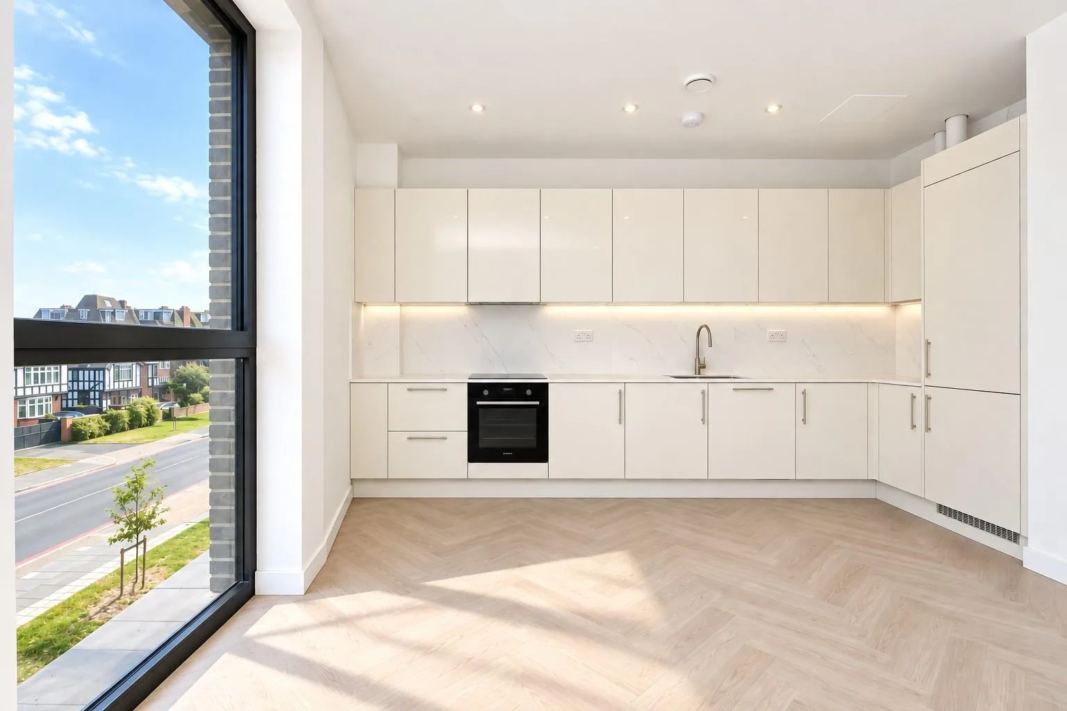 Flat Gunnersbury Drive in Greater London