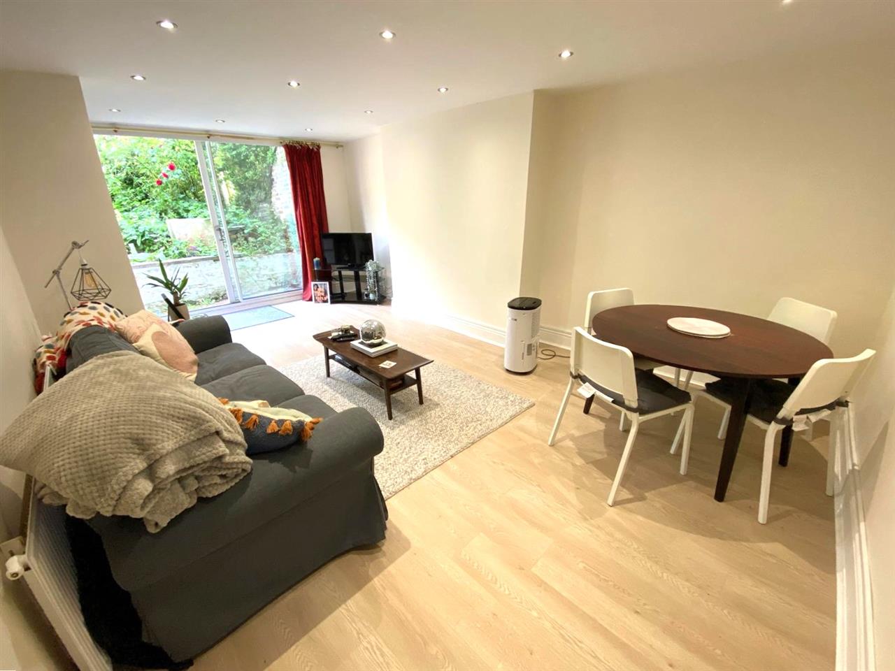 Flat Tufnell Park Road in Greater London