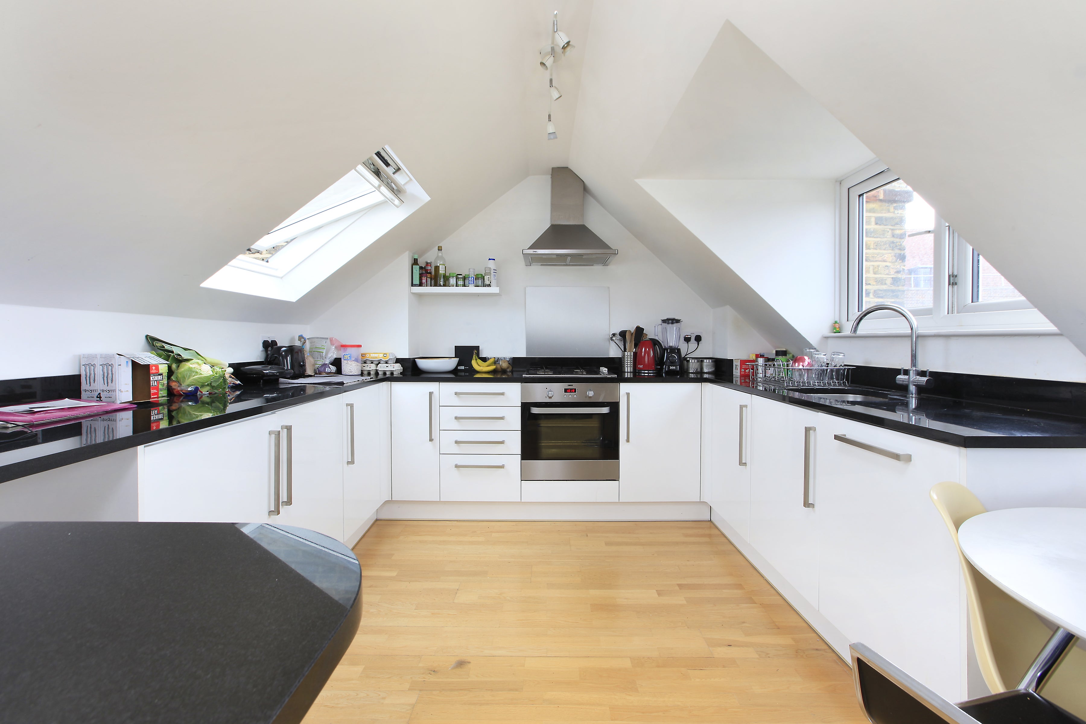 Flat Poynders Road in Greater London