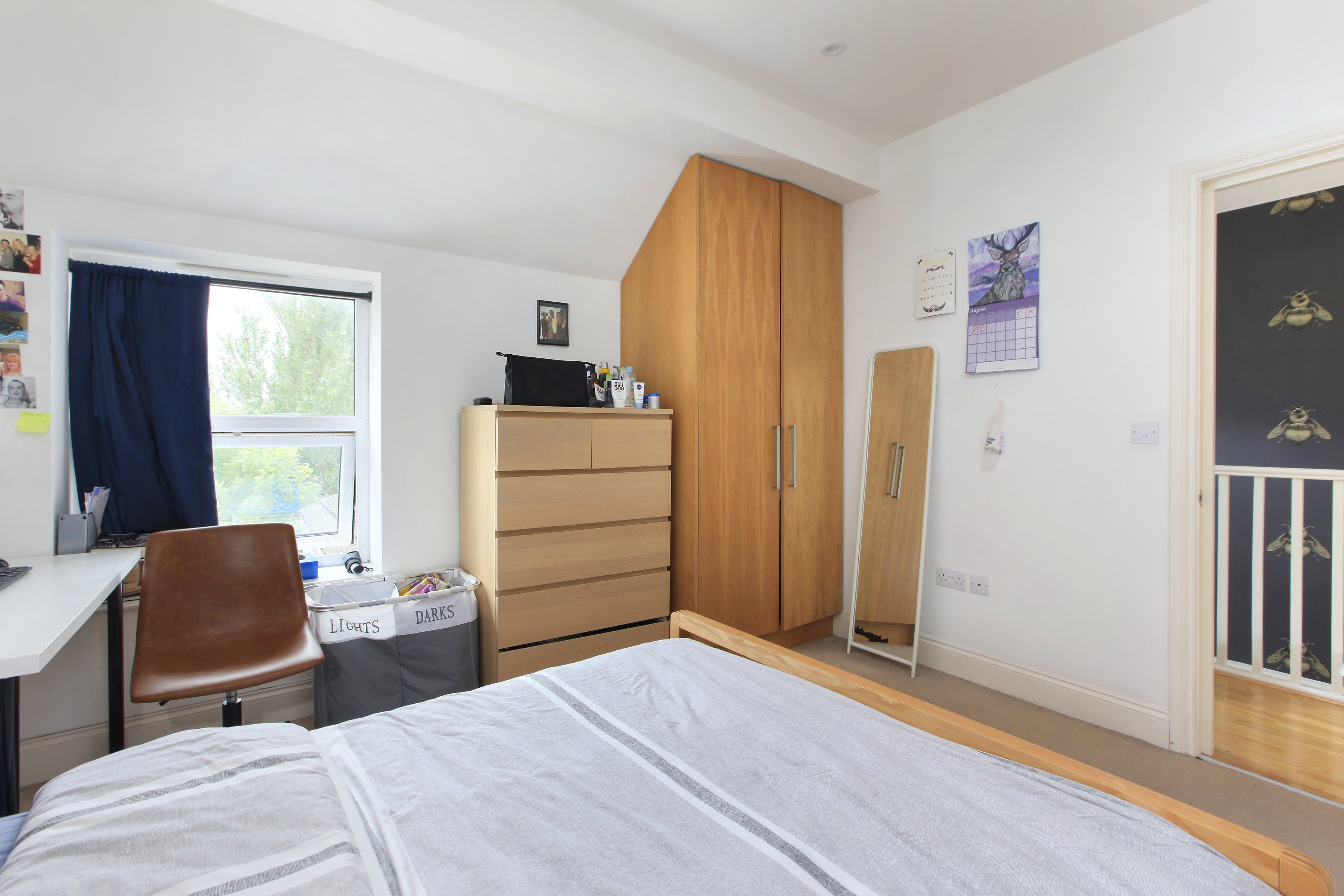 Flat Poynders Road in Greater London