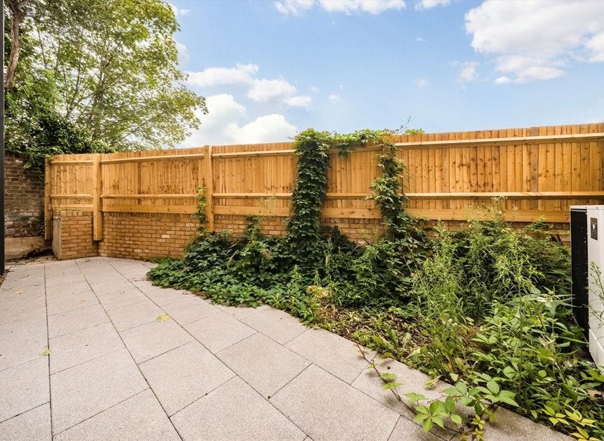 House Bryanston Close in Greater London