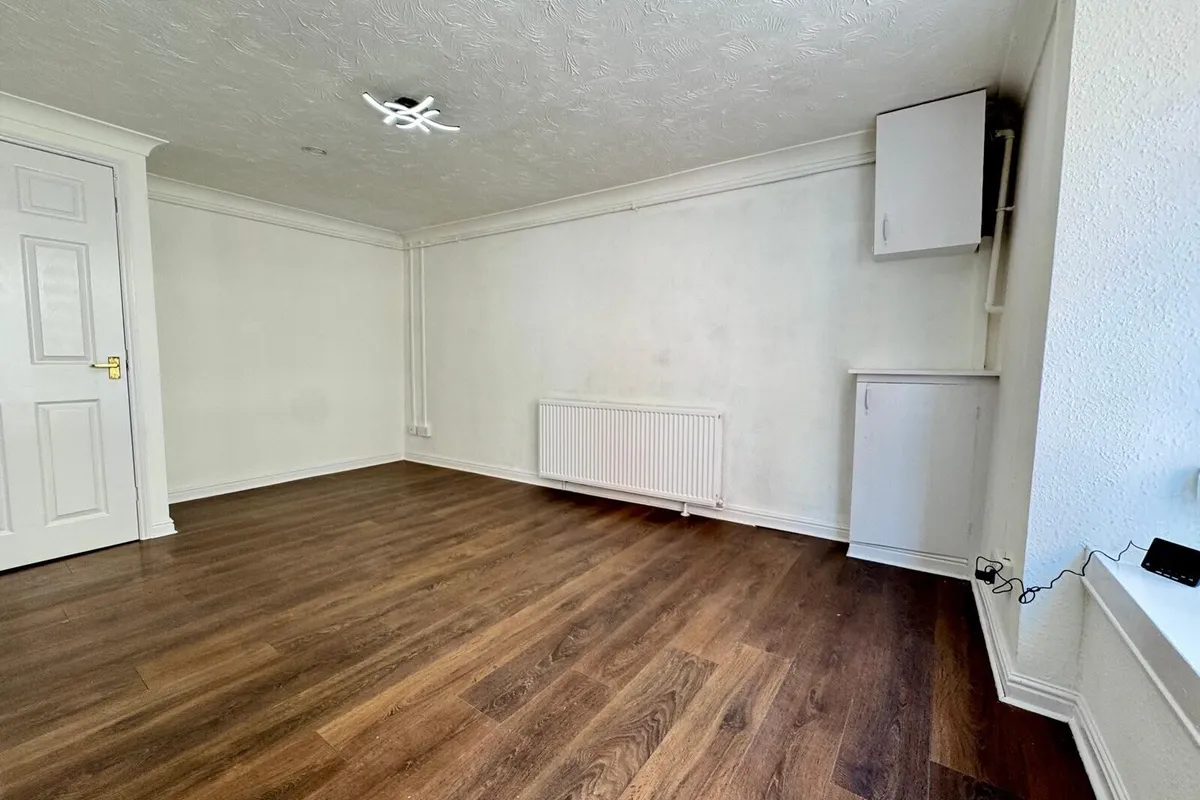 Flat Broad Row in Great Yarmouth