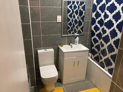 Room Keogh Road in Greater London