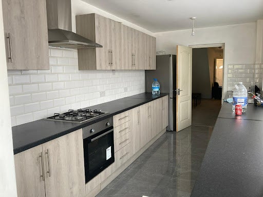 Room Keogh Road in Greater London