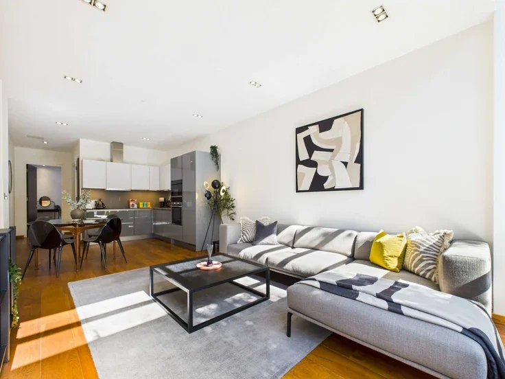 Flat Bayham Street in Greater London