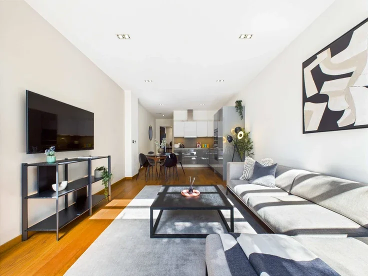 Flat Bayham Street in Greater London