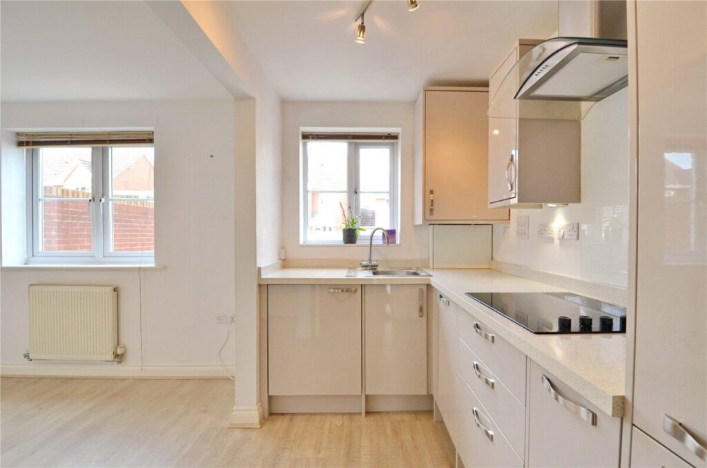 Flat Blackhorse Close in Mangotsfield Rural