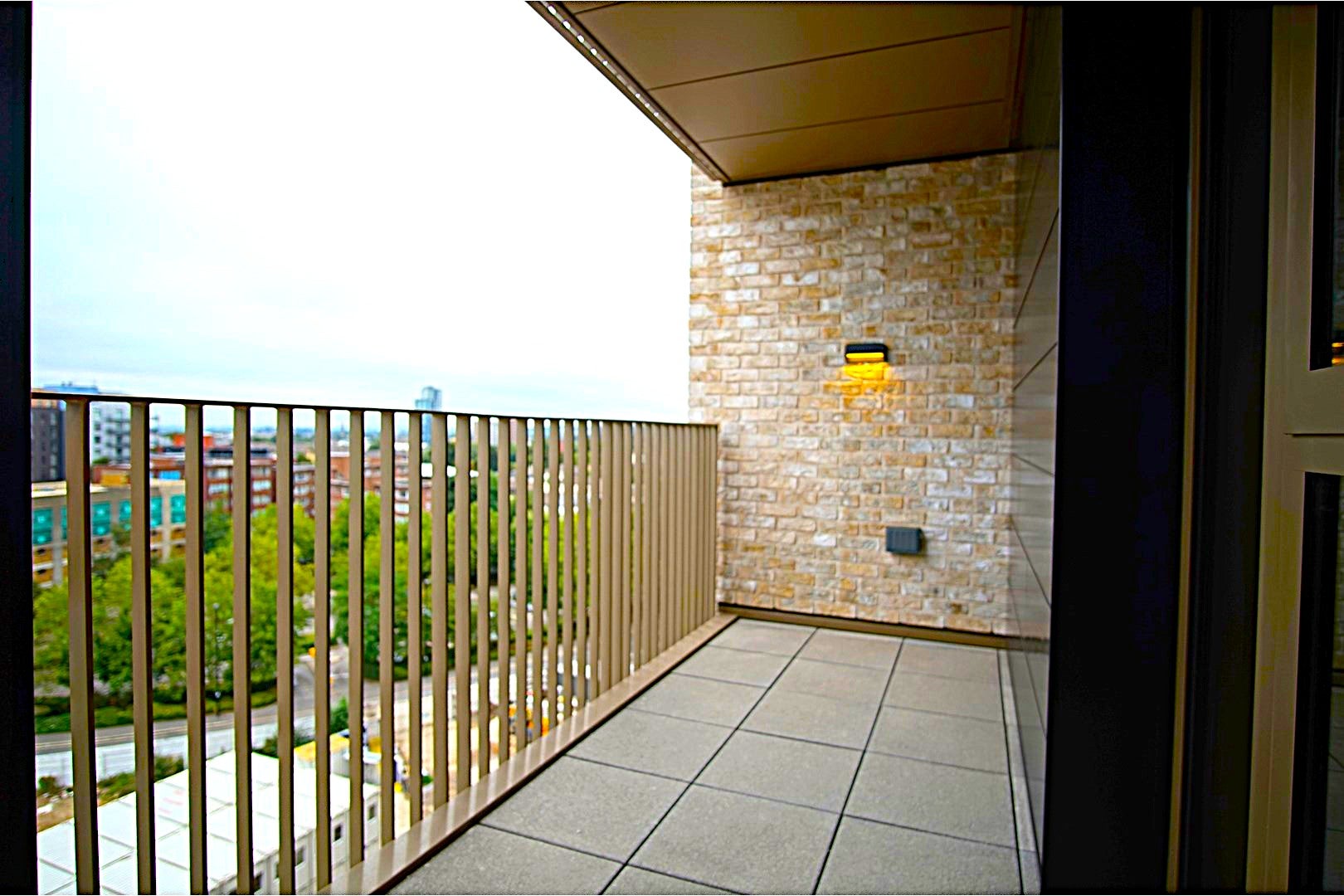 Flat Caithness Walk in Greater London