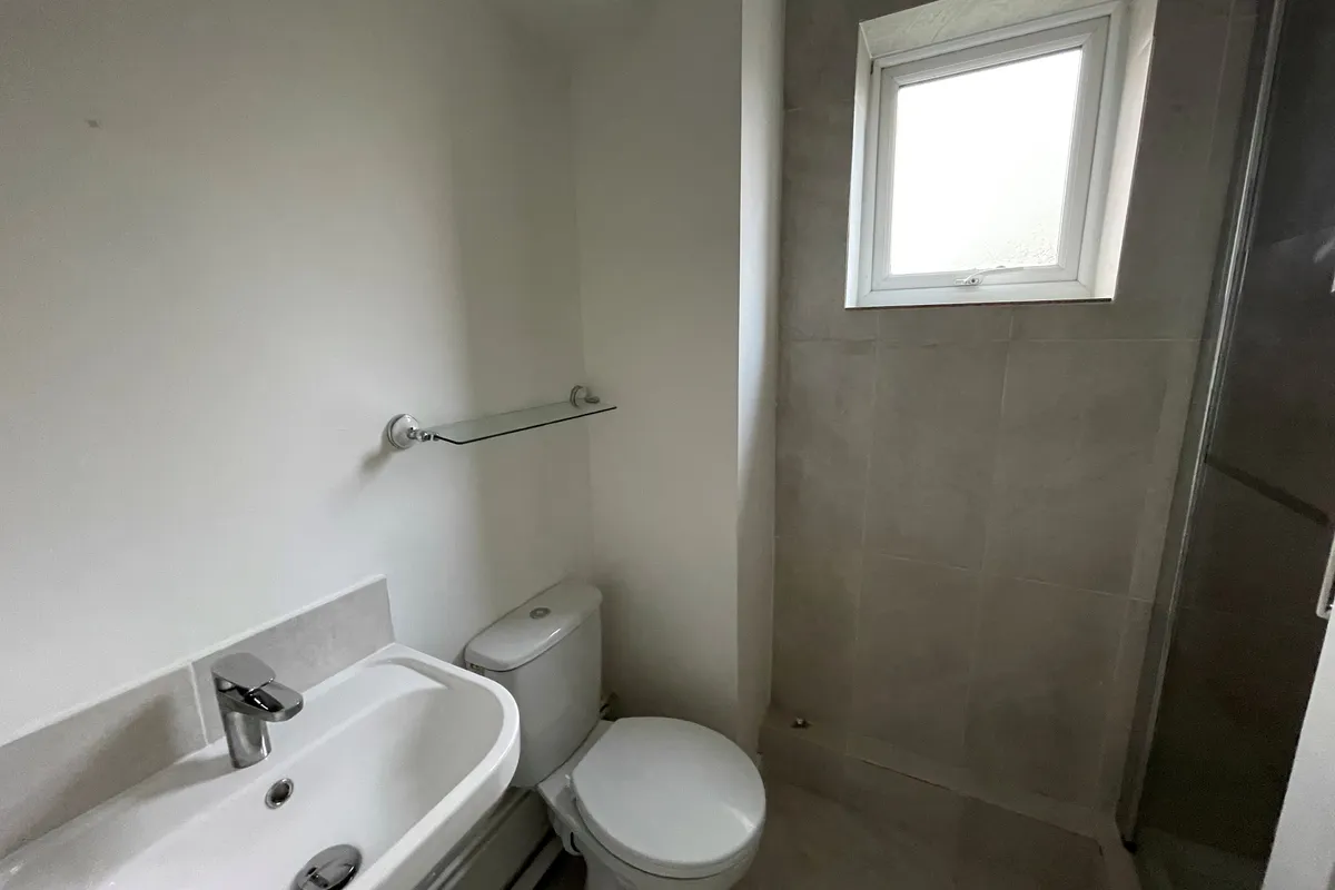 Flat Carman Close in Stratton St. Margaret