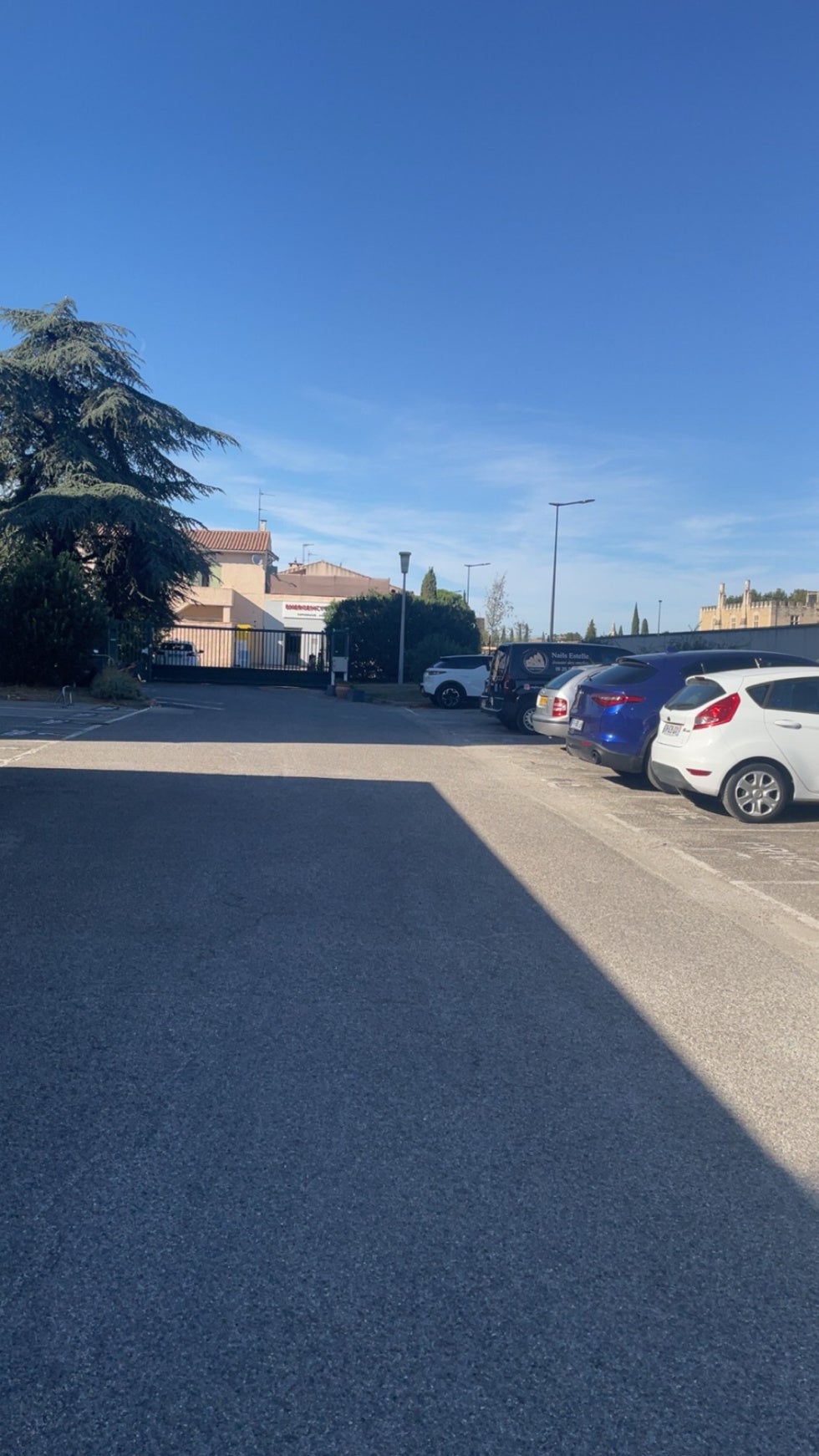 Flat Chemin du Château de la Barthelasse in Avignon