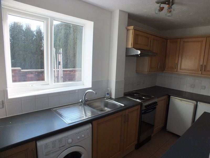 House Winterside Close in Newcastle-under-Lyme