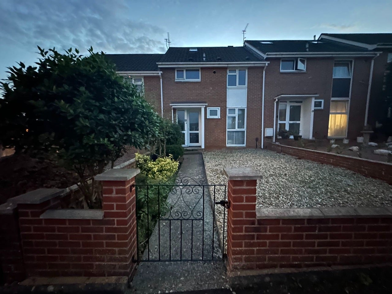 Room Wynford Road in Exeter