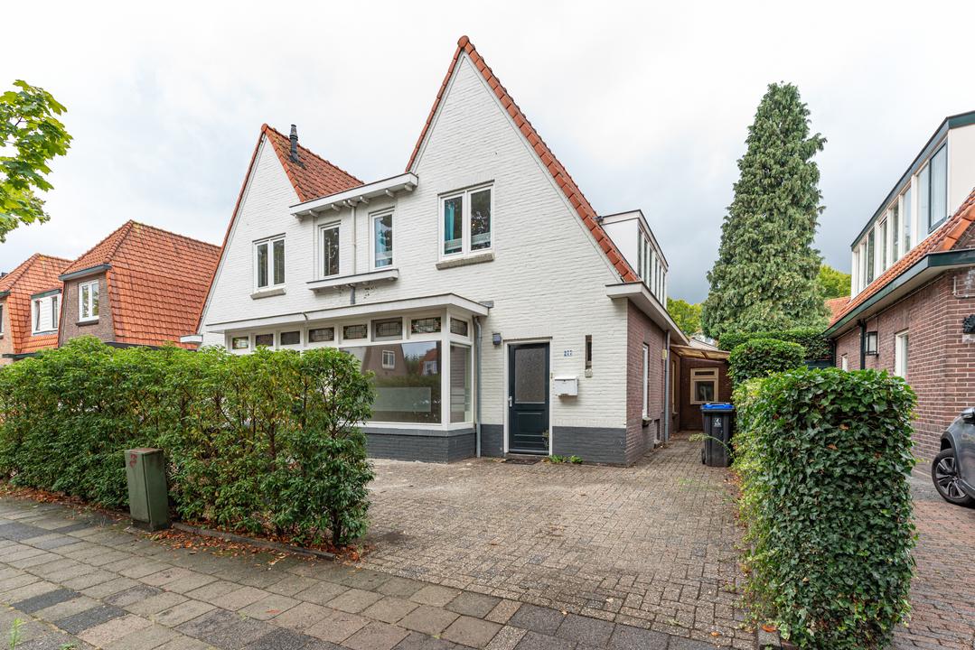 Huis Hoge Larenseweg in Hilversum