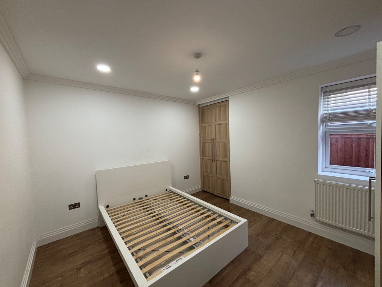 Flat Wanstead Park Road in Greater London