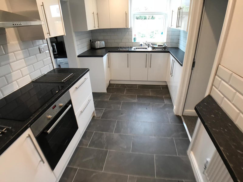 Room Preston Close in Coventry