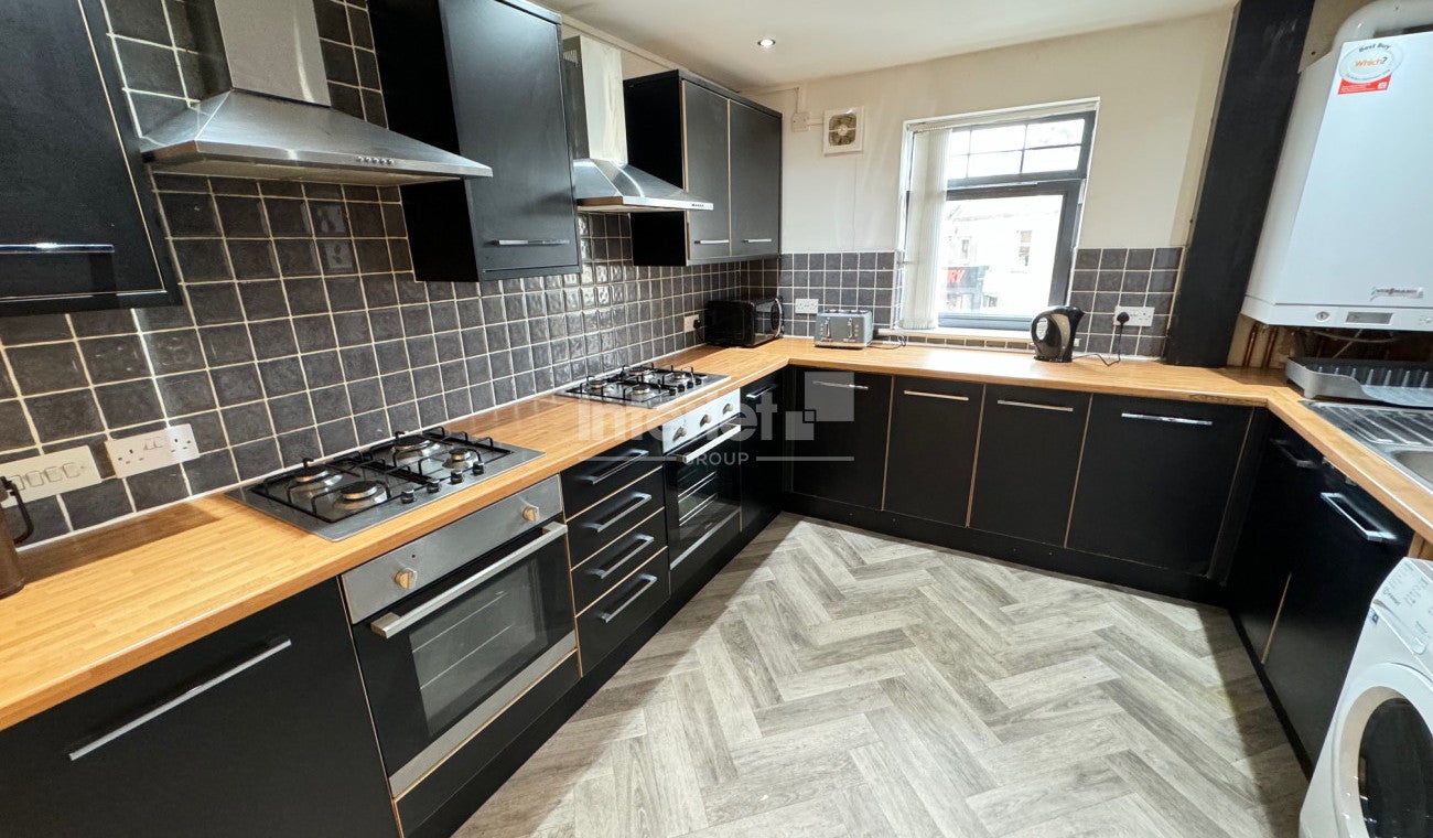 Flat Mundy Place in Cardiff