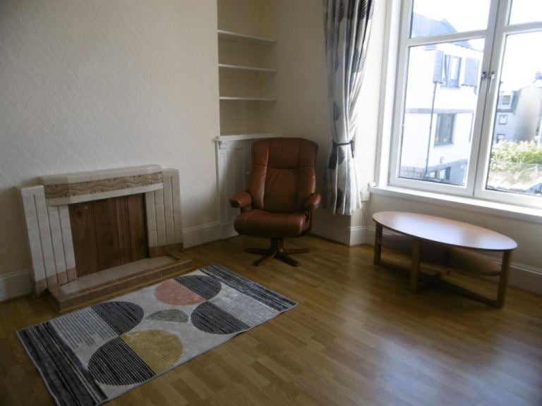 Flat Elmbank Terrace in Aberdeen City